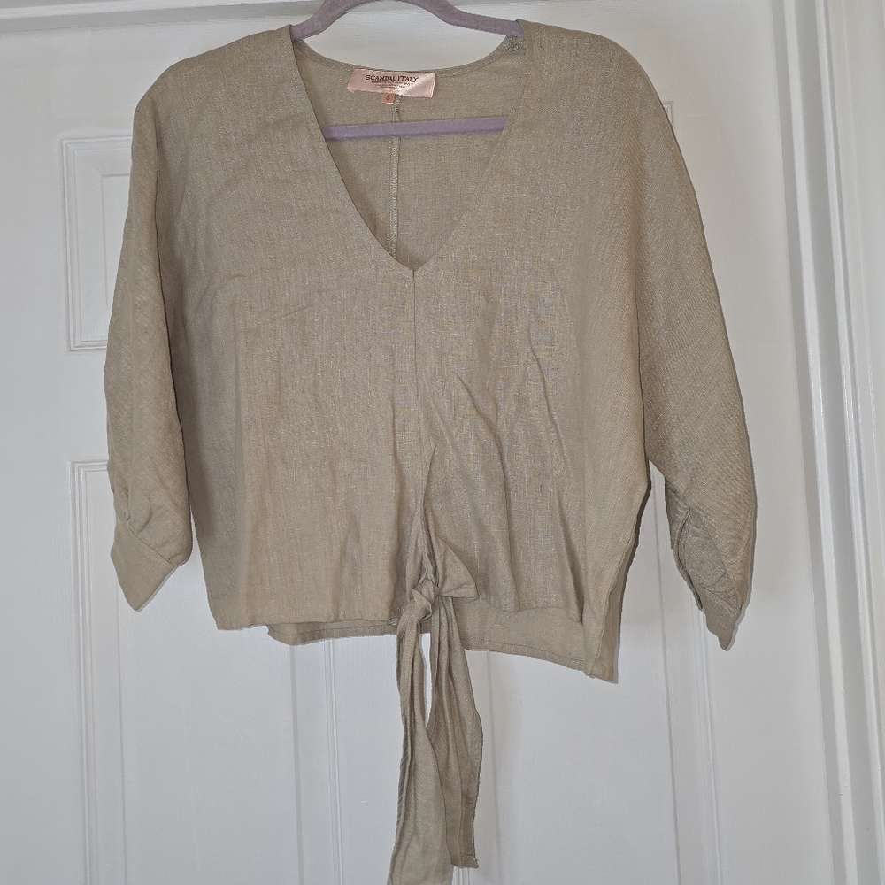 NWOT- Scandal Italy Beige Linen Tie-Front V-Neck Top - Small